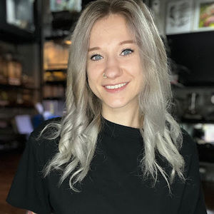 Meet your Posher, Brooke